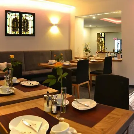 Hotel Hotel-pension Vier Jahreszeiten